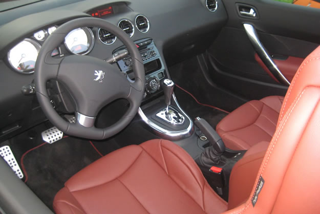 peugeot 308 cc interior. Interior del Peugeot 308 CC