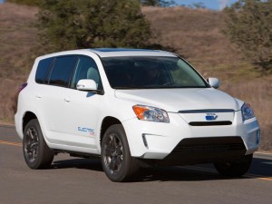 Carro Eléctrico Toyota RAV4 EV: ficha técnica y galería de imágenes