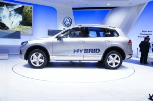 Volkswagen Touareg Hybrid: ficha técnica y 9 imágenes