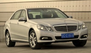 Mercedes Benz Clase E Sedán 2011: ficha técnica, imágenes y lista de rivales