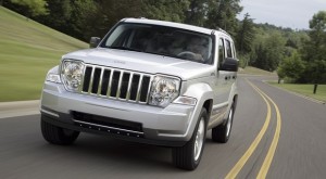 Jeep Cherokee 2011: ficha técnica, 12 imágenes y lista de rivales