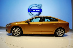 Volvo S60 2011: ficha técnica, imágenes y lista de rivales