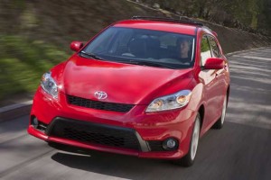 Toyota Matrix 2011: ficha técnica, imágenes y lista de rivales