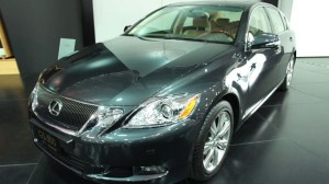 Lexus GS 300 modelo 2011: ficha técnica, imágenes y lista de rivales