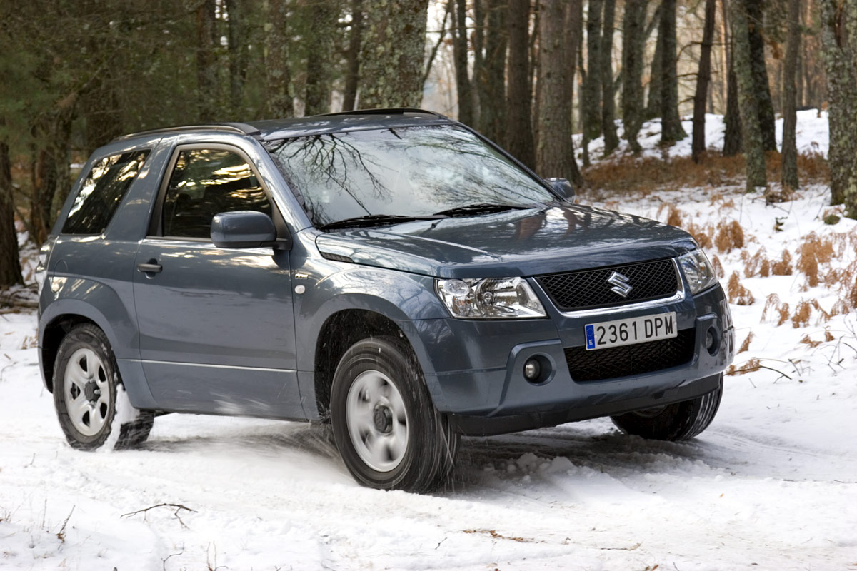 Hak Holowniczy THULE Suzuki Grand Vitara 2011