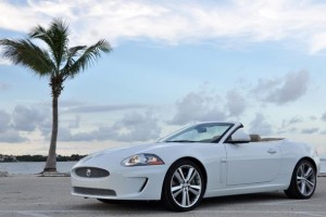 Jaguar XKR 2011: ficha técnica, imágenes y lista de rivales