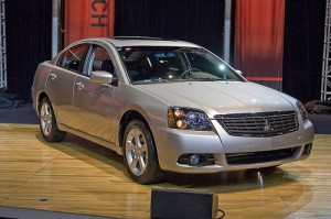 Mitsubishi Galant 2011: ficha técnica, imágenes y lista de rivales