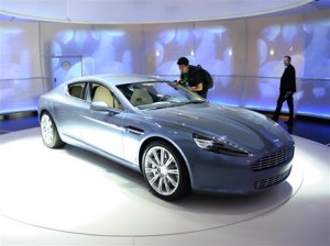 Aston Martin Rapide 2011: ficha técnica, imágenes y lista de rivales 