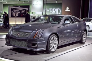 Cadillac CTS-V Coupe 2011: ficha técnica, imágenes y lista de rivales