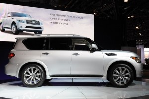Infiniti QX56 modelo 2011: Es una SUV de lujo y gran tamaño, con capacidad hasta para ocho pasajeros, que ofrece un alto nivel de equipamiento, muchas comodidades y una serie de paquetes opcionales de gran calidad. Infiniti QX56 modelo 2011: Es una SUV de lujo y gran tamaño, con capacidad hasta para ocho pasajeros, que ofrece un alto nivel de equipamiento, muchas comodidades y una serie de paquetes opcionales de gran calidad.
