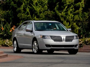 Lincoln MKZ 2011: precio, ficha técnica, imágenes y lista de rivales