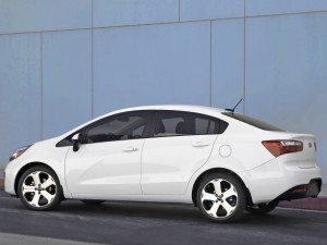 El Kia Rio 5 modelo 2011 se ofrece con estas opciones de motor: un 1.2LTs de 86CV, un 1.4LTS de 106 y un GDI 1.6LTS de 138CV. El Kia Rio 5 modelo 2011 se ofrece con estas opciones de motor: un 1.2LTs de 86CV, un 1.4LTS de 106 y un GDI 1.6LTS de 138CV.