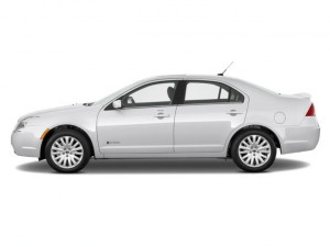 El Mercury Milan 2011 se ofrece con dos opciones de motor: un 2.5LTS de 175CV y un 3.0LTS V6 de 240CV. A esto se le suma una variante híbrida