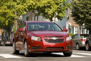 Chevrolet Cruze Sedán 2012: precio, ficha técnica, imágenes y lista de rivales