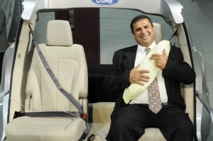 Ford presenta el cinturón de seguridad inflable