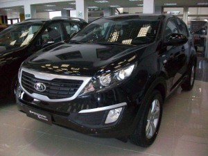 Kia Sportage 2012: Según el país, se ofrece con estas opciones de motor: un 2.0LTS de 163CV, un 2.4LTS de 176CV, un 2.0LTS con 260CV y un diesel 2.0LTS de 181CV. Kia Sportage 2012: Según el país, se ofrece con estas opciones de motor: un 2.0LTS de 163CV, un 2.4LTS de 176CV, un 2.0LTS con 260CV y un diesel 2.0LTS de 181CV.