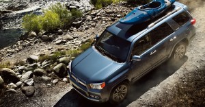 Toyota 4Runner 2012: Tiene un precio para EEUU de $32.830 dólares para la versión SR5. $36.755 dólares para la versión Trail y $40.630 dólares para la versión Limited. Toyota 4Runner 2012: Tiene un precio para EEUU de $32.830 dólares para la versión SR5. $36.755 dólares para la versión Trail y $40.630 dólares para la versión Limited.