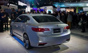 Acura ILX concept: Su lanzamiento está previsto para este año 2012 como modelo de entrada a la marca y sustituyendo al actual Acura TSX. Su precio no fue anunciado. Acura ILX concept: Su lanzamiento está previsto para este año 2012 como modelo de entrada a la marca y sustituyendo al actual Acura TSX. Su precio no fue anunciado.