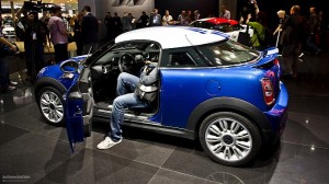 El nuevo MINI Cooper Coupe es el primer biplaza de la firma alemana El nuevo MINI Cooper Coupe es el primer biplaza de la firma alemana