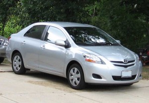 Toyota Yaris Sedán 2012: precio, ficha técnica, imágenes y lista de rivales