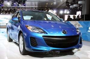 Mazda3 Sedán 2012: precio, ficha técnica, imágenes y lista de rivales