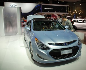 Hyundai Sonata Hybrid 2012: ficha técnica, imágenes y lista de rivales