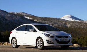 Hyundai i40 Sedán 2012: precio, ficha técnica, imágenes y lista de rivales