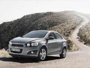 Chevrolet Aveo Sedán 2012: precio, ficha técnica, imágenes y lista de rivales