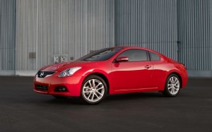 Nissan Altima Coupe 2012: precio, imágenes y ficha técnica