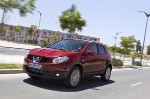 Nissan Qashqai 2012: ficha técnica, imágenes y lista  de rivales