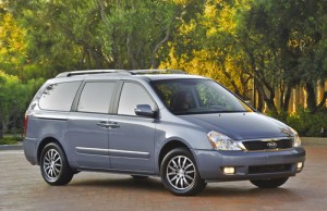 Kia Sedona 2012: precio, ficha técnica, imágenes y lista de rivales