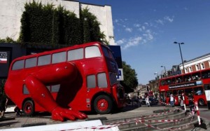 El autobús atleta llega a los Olímpicos de Londres 2012