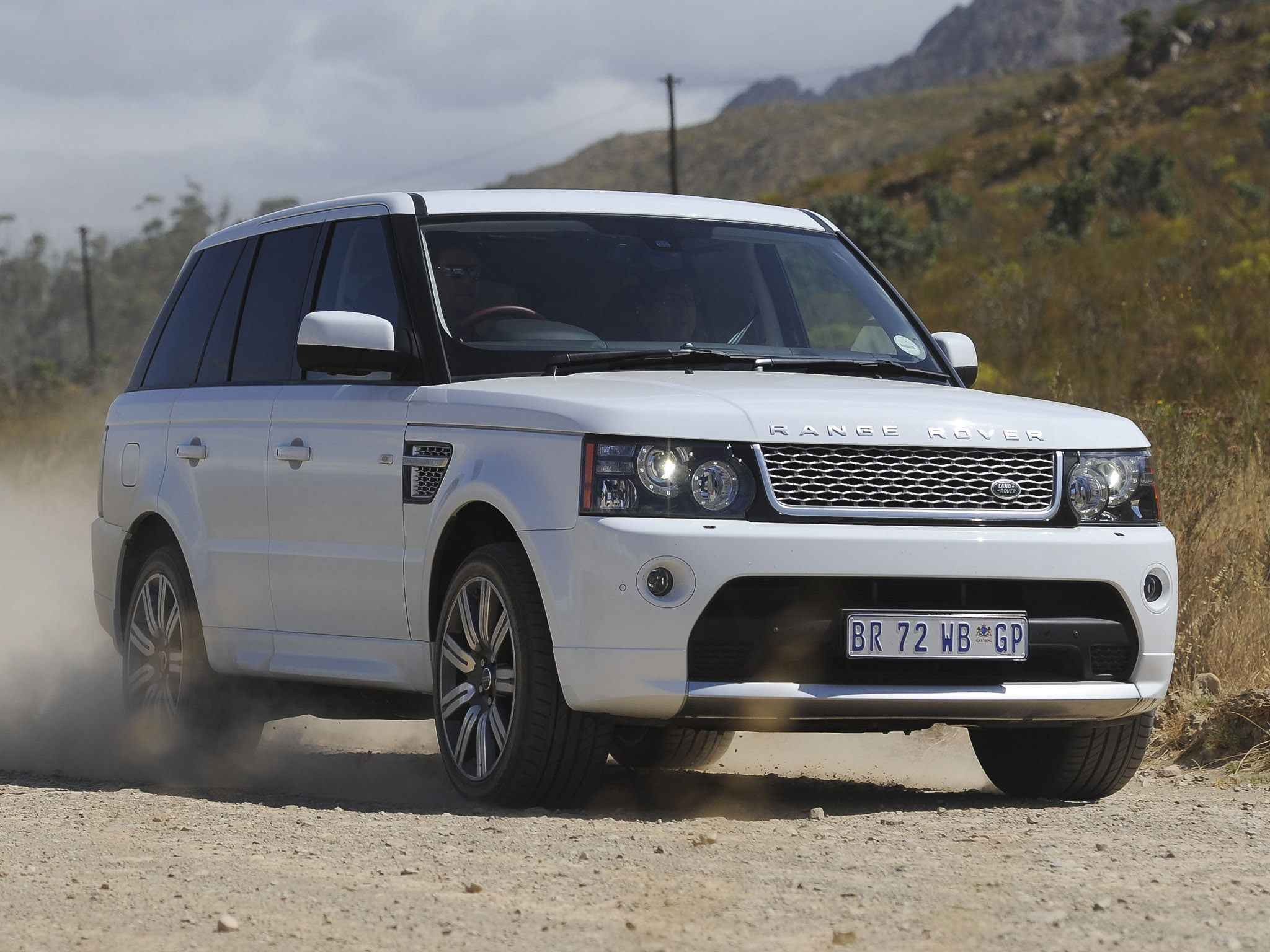 Land Rover Range Rover Sport 2012: mucho lujo y muchas capacidades