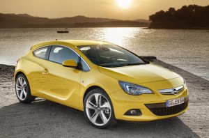 Opel Astra GTC Selective: el Astra más deportivo