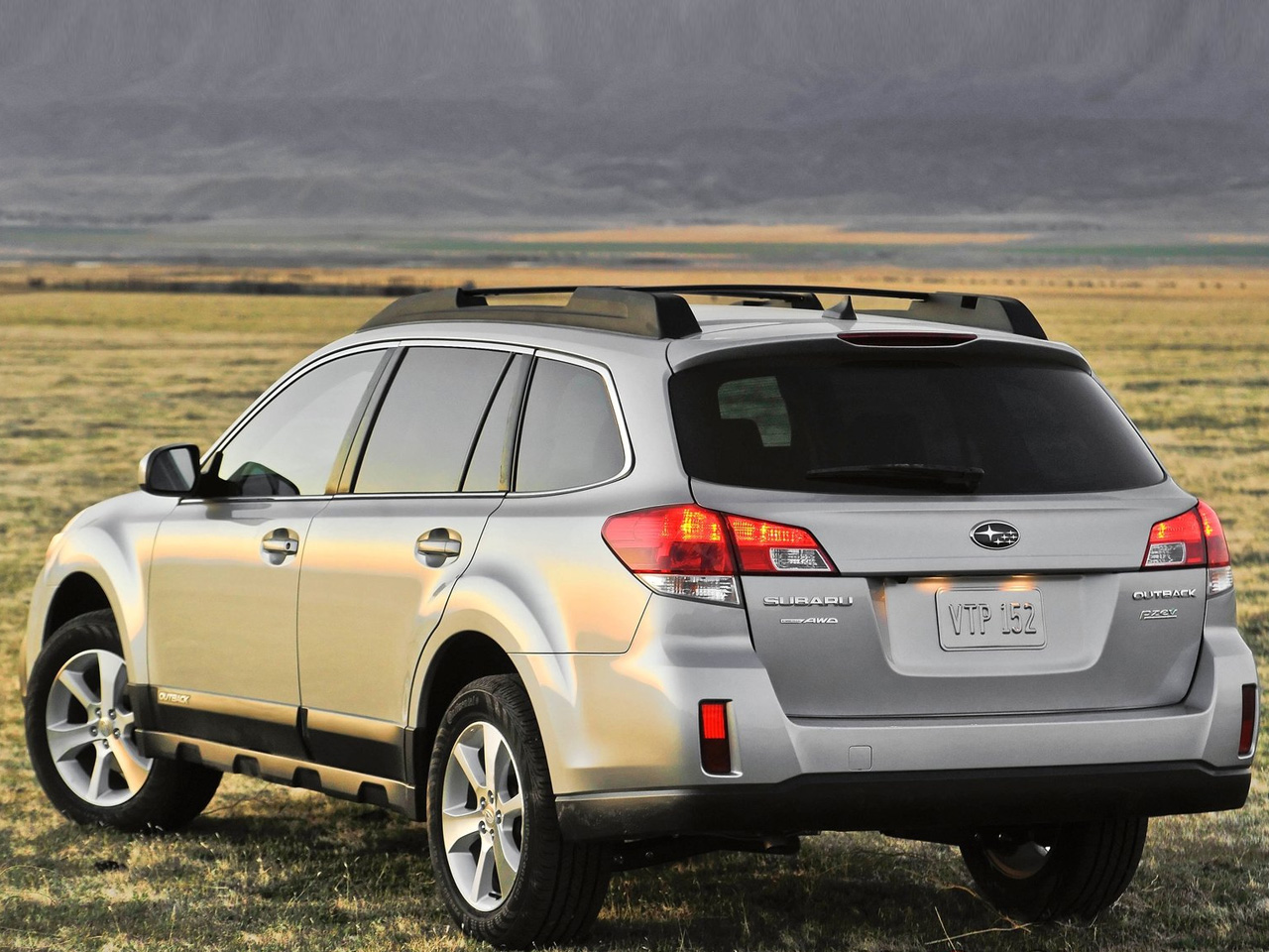 Subaru Outback 2013 más atractivo y más seguro Lista de