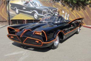 Subastan el carro original de Batman por 4 millones de dólares