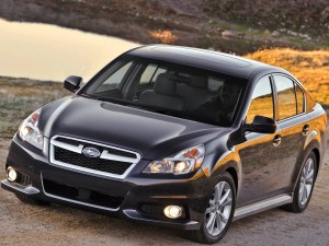 Subaru Legacy Sedán 2013: renovado, más potente y muy seguro