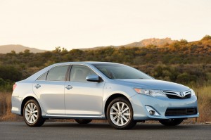 Toyota Camry Hybrid 2013: rendimiento y dinámica