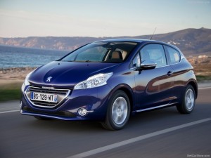 Peugeot 208 2013: cómodo, práctico y accesible