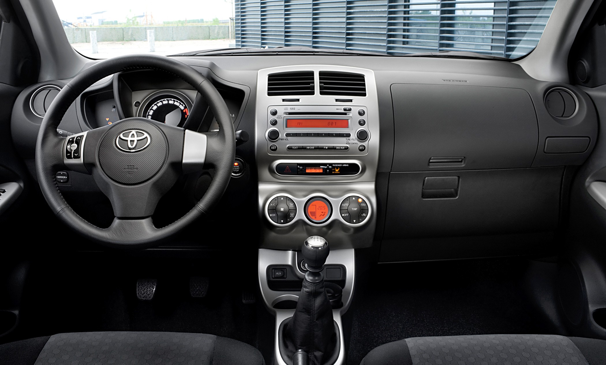 toyota urban cruiser 2013 photos #2