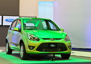 Ford Ikon Hatchback 2013: potencia y rendimiento
