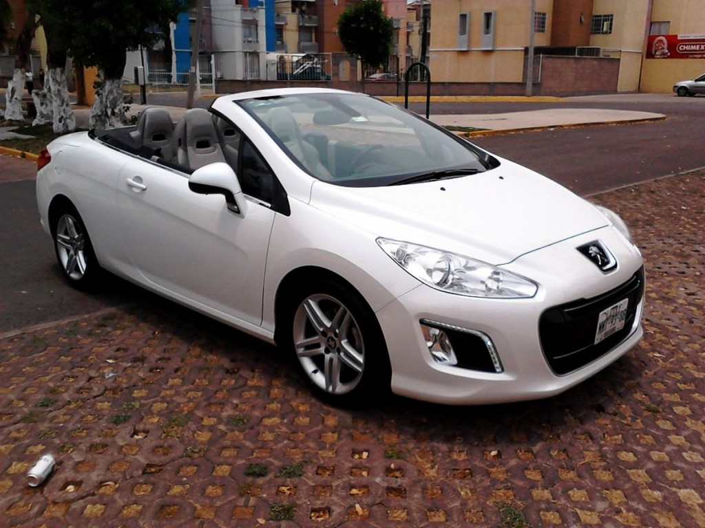 Peugeot 308 CC 2013: Es un hermoso Coupe Descapotable con techo duro