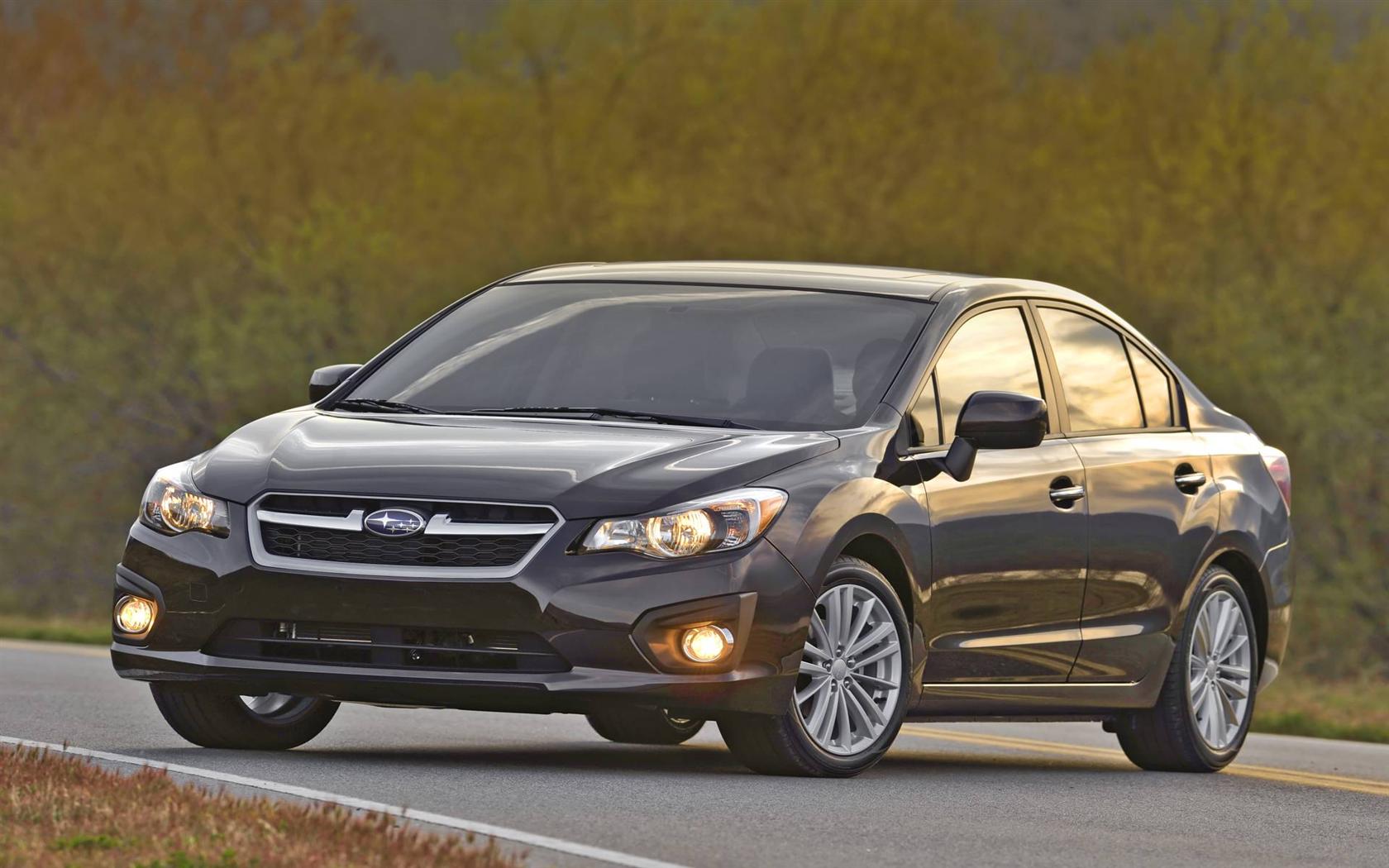 Subaru Impreza Sedán 2013 cómodo, elegante y confiable