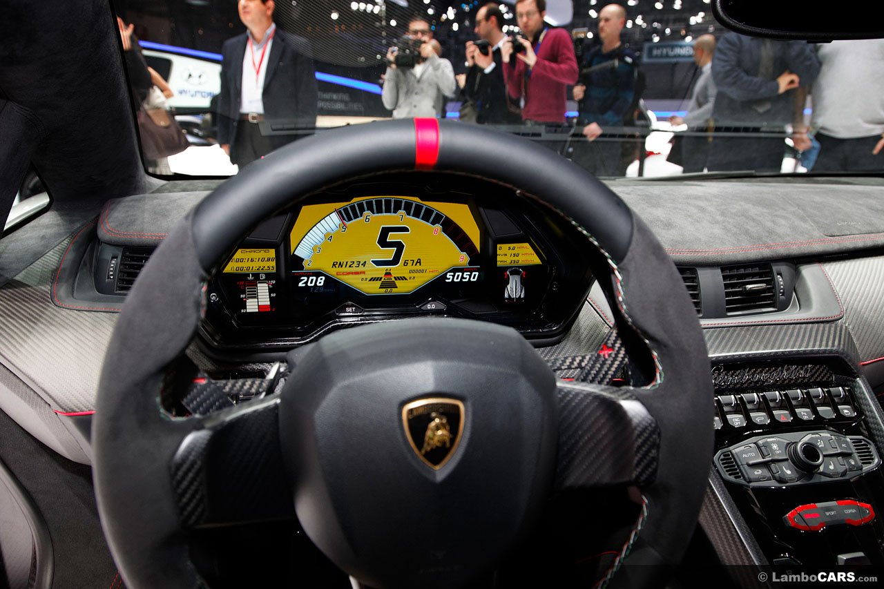 Lamborghini Veneno Roadster Interior