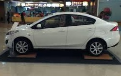Mazda2 Sedán 2014: estilo, economía y bajo precio.