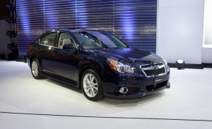 Subaru Legacy Sedán 2014: eficientes motores, buen equipamiento y mucha seguridad.