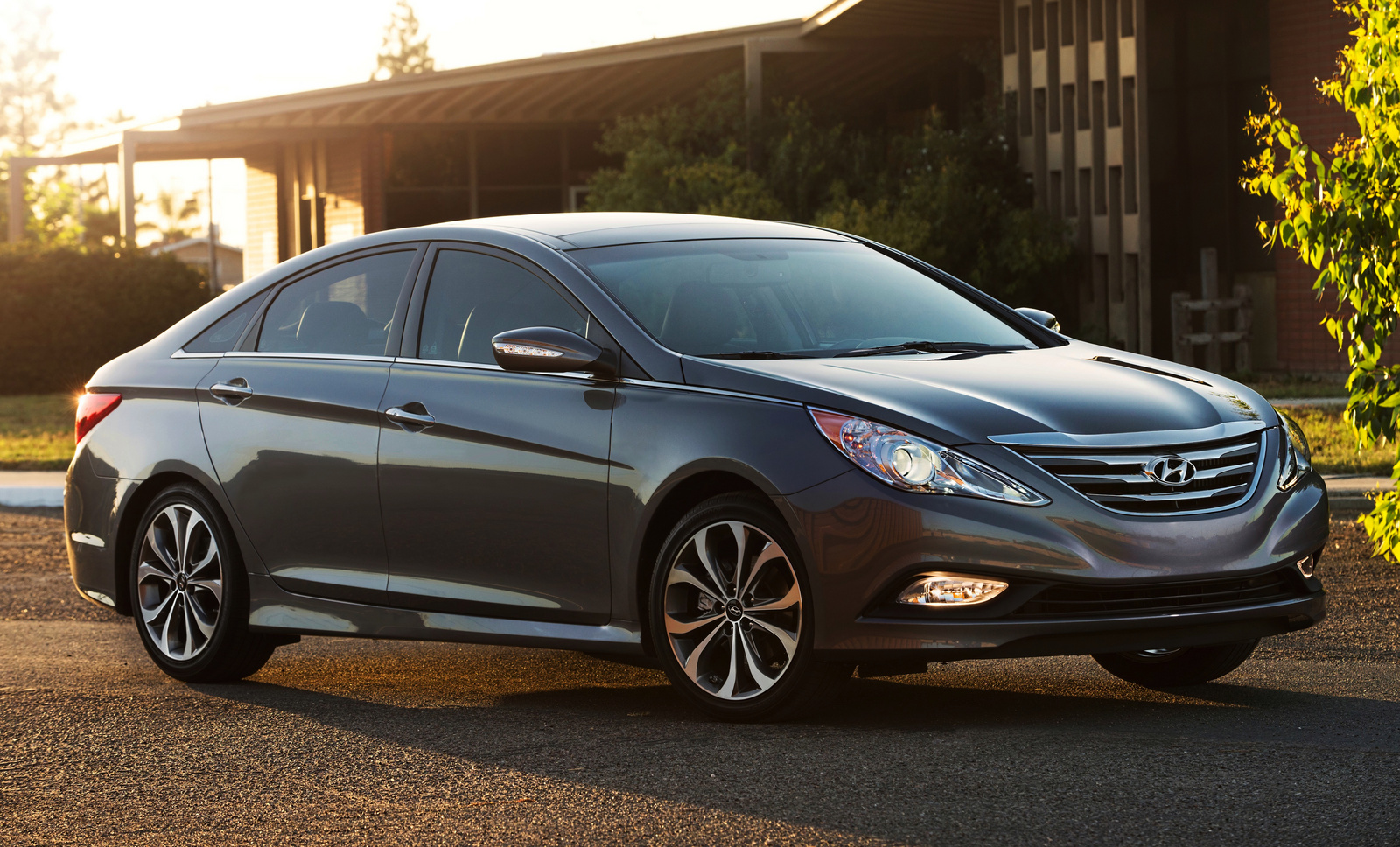 hyundai-sonata-2014-dise-o-rendimiento-y-confort-lista-de-carros