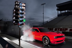Nuevo Dodge Challenger SRT Hellcat 2015, el más potente y rápido de la historia.