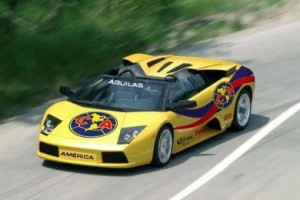 Imágenes de carros de alto precio.