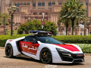 Lykan Hypersport, el nuevo carro de policía de Abu Dhabi.